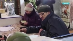 "Выборы" в недавно захваченной Россией Авдеевке: как это было  "Выборы" в недавно захваченной Россией Авдеевке: как это было