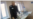 Gulagu.net опубликовал видео из ИК-6. На нем сотрудник ФСИН говорит Навальному, что составит на него рапорт из-за коротких рукавов формы