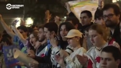 В Тбилиси 28 апреля снова прошла многотысячная акция против закона об "иноагентах": чего требуют люди? В Тбилиси 28 апреля снова прошла многотысячная акция против закона об "иноагентах": чего требуют люди?