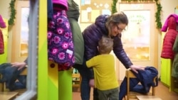 Балтия. Док: беженка из Украины открыла кафе в Алуксне
 Балтия. Док: беженка из Украины открыла кафе в Алуксне