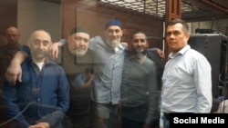 Осужденные по делу "Хизб ут-Тахрир" крымские татары Джеббар Бекиров, Рустем Таиров, Завур Абдуллаев и Рустем Мурасов