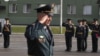 В интервью журналистам программы "Схемы" российский военный, чей голос звучит в записи, уточнил, что общался со следователем по поводу убийства гражданской женщины