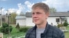 Взрывной волной волной женщине повредило все внутренние органы. Вячеслав попытался перевязать маме раны одеждой и побежал искать помощь. Когда вернулся, было уже поздно