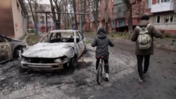 "Мы не знаем, встанем завтра или нет". Власти Херсона сообщают о десятках погибших и раненых после российских обстрелов "Мы не знаем, встанем завтра или нет". Власти Херсона сообщают о десятках погибших и раненых после российских обстрелов