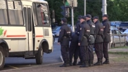 Как Навальный и Минобороны спорили о "картошечке Росгвардии" Как Навальный и Минобороны спорили о "картошечке Росгвардии"