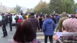 В Бишкеке прошел марш против задержания ряда активистов и политиков В Бишкеке прошел марш против задержания ряда активистов и политиков