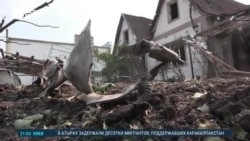 "Страшные будут бои. Навряд ли мы выживем". Жители Славянска отказываются покидать город несмотря на обстрелы  "Страшные будут бои. Навряд ли мы выживем". Жители Славянска отказываются покидать город несмотря на обстрелы