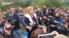 Местные говорят, что в городе активно работала ФСБ. Артема под арестом держали 46 дней. По словам мужчины, российские военные зашли к нему в дом, искали оружие, потом начали смотреть телефон