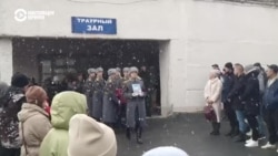 "Гранат нет, жрачки нет, воды нет". Новобранцы в России жалуются на условия службы "Гранат нет, жрачки нет, воды нет". Новобранцы в России жалуются на условия службы