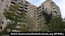Россия второй день подряд обстреливает Киев. Гибнут мирные жители
