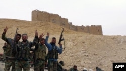 Сирийская армия во взятой Пальмире