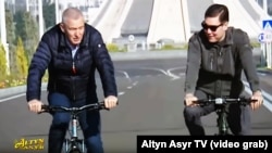 Игорь Макаров и Гурбангулы Бердымухамедов