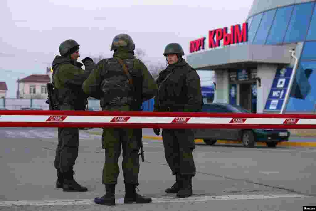 «Зеленые человечки» захватили и крымскую паромную переправу, 3 марта 2014 года