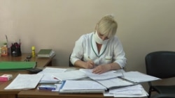 Врачи в Украине недовольны медреформой и предупреждают о закрытии больниц Врачи в Украине недовольны медреформой и предупреждают о закрытии больниц