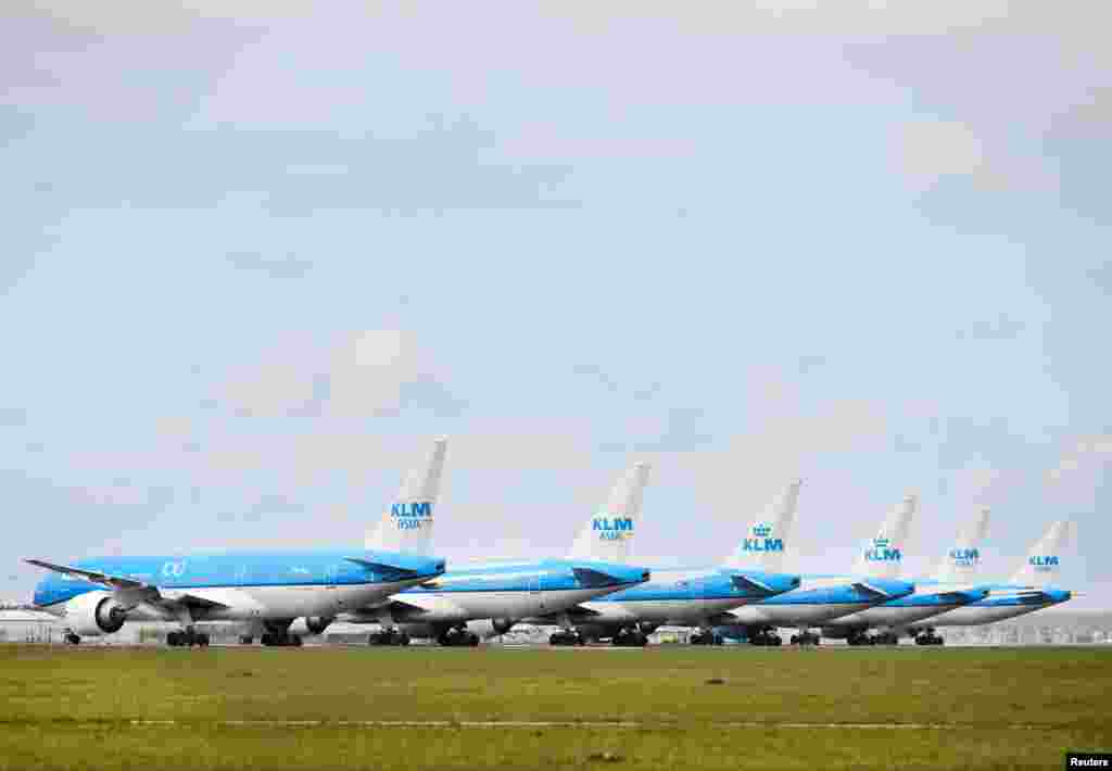 Международный аэропорт в Амстердаме, Нидерланды. 2 апреля 2020 года