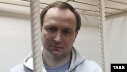 Денис Сугробов на слушаниях в Басманном суде Москвы в феврале 2015 года