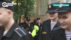 Массовый подвоз курсантов для голосования в Петербурге Массовый подвоз курсантов для голосования в Петербурге