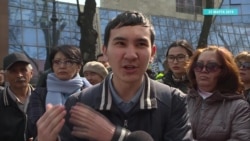 В Казахстане участника митинга против переименования столицы отчислили из колледжа, а затем приняли обратно В Казахстане участника митинга против переименования столицы отчислили из колледжа, а затем приняли обратно