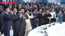 Казахстан славит Назарбаева: ему поют песни и открывают памятники при жизни Казахстан славит Назарбаева: ему поют песни и открывают памятники при жизни