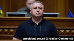 Андрей Костин