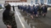 В российских колониях вербуют на войну женщин-заключенных. Сколько их уже на фронте, рассказывает основательница "Руси сидящей"
