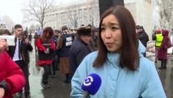 В Бишкеке более тысячи человек приняли участие в акции протеста В Бишкеке более тысячи человек приняли участие в акции протеста