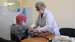 Из-за вспышки коронавируса в российских регионах не хватает медиков Из-за вспышки коронавируса в российских регионах не хватает медиков