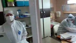 Украинские медики, лечащие COVID-19, жалуются на условия работы Украинские медики, лечащие COVID-19, жалуются на условия работы