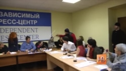"Вы потеряли свои яйца!" - отшутились правозащитники, чью пресс-конференцию сорвали неизвестные "Вы потеряли свои яйца!" - отшутились правозащитники, чью пресс-конференцию сорвали неизвестные