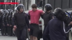 "Административное преследование быстро перерастает в уголовное". Правозащитник о несовершеннолетних участниках протестов "Административное преследование быстро перерастает в уголовное". Правозащитник о несовершеннолетних участниках протестов