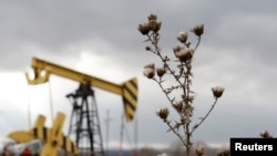 Цены на нефть снизились