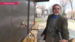 "Не буду мыть – люди не смогут сесть": старик каждый день убирает автобусную остановку "Не буду мыть – люди не смогут сесть": старик каждый день убирает автобусную остановку