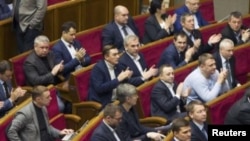 Украинские депутаты голосуют за признание России страной-агрессором