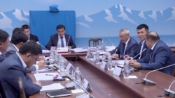 Депутатская комиссия выдвинула против экс-президента Атамбаева обвинения в узурпации власти и других преступлениях Депутатская комиссия выдвинула против экс-президента Атамбаева обвинения в узурпации власти и других преступлениях