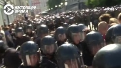 Задержания людей, которые требовали честных выборов в Москве Задержания людей, которые требовали честных выборов в Москве