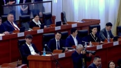 В Кыргызстане начал работу парламент нового созыва. Кто туда попал и кто стал участником первого конфликта? В Кыргызстане начал работу парламент нового созыва. Кто туда попал и кто стал участником первого конфликта?