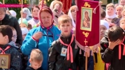 С богом на каникулы: окончание учебного года на Урале отпраздновали крестным ходом детей С богом на каникулы: окончание учебного года на Урале отпраздновали крестным ходом детей