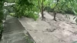 В Ялте потоп после сильных дождей В Ялте потоп после сильных дождей