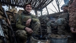 "Как можете видеть, тут всегда весело". Как украинские военные реагируют на обстрелы боевиков на Донбассе "Как можете видеть, тут всегда весело". Как украинские военные реагируют на обстрелы боевиков на Донбассе