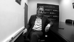 Андрей Колесников: "Если ты контролируешь историю – ты контролируешь народ" Андрей Колесников: "Если ты контролируешь историю – ты контролируешь народ"