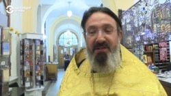 Иеромонах Иоанн рассказывает, почему он укрыл протестующих от задержаний в храме в Москве Иеромонах Иоанн рассказывает, почему он укрыл протестующих от задержаний в храме в Москве