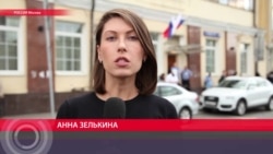 Осада штаба Навального в Москве. Репортаж Настоящего Времени Осада штаба Навального в Москве. Репортаж Настоящего Времени