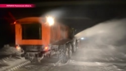 Самой младшей технике – 13-15 лет: чем приходится разгребать заносы на дорогах Украины Самой младшей технике – 13-15 лет: чем приходится разгребать заносы на дорогах Украины