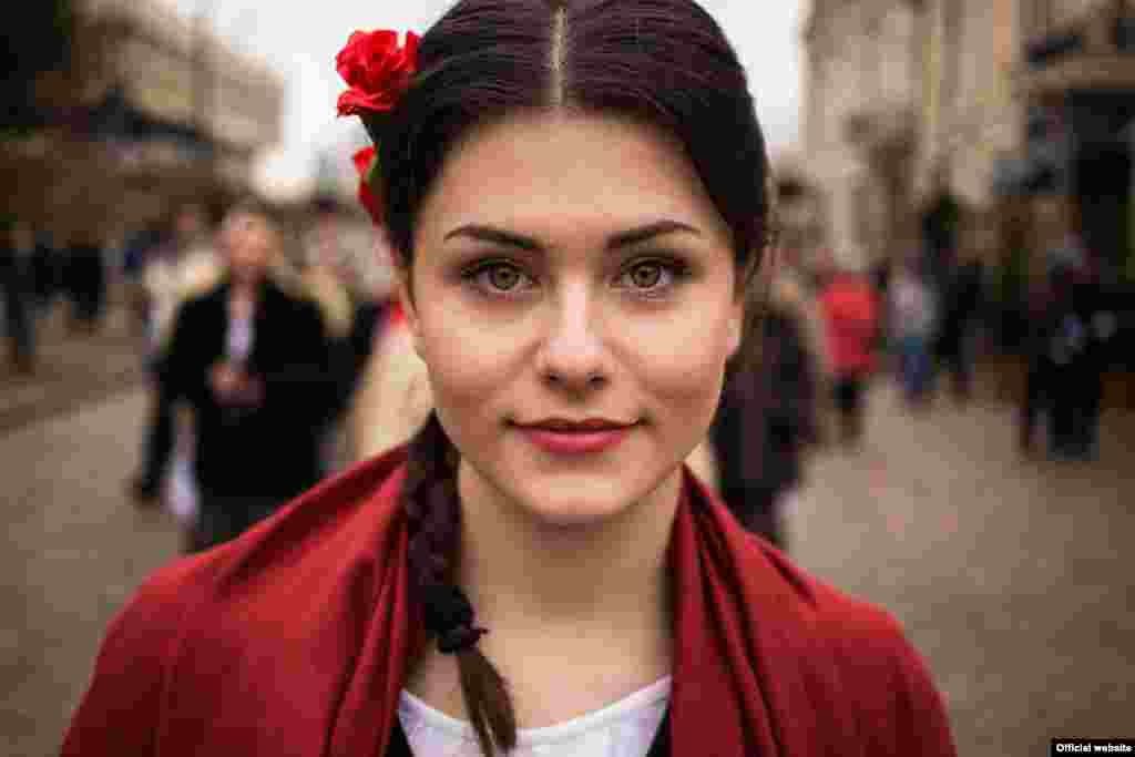 Юная жительница Молдавии, фотопроект "Атлас красоты" (Atlas of Beauty) Микаэлы Норок 