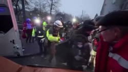 Траур в Запорожье после российского ракетного удара: погибли 8 человек, еще более 20 получили ранения Траур в Запорожье после российского ракетного удара: погибли 8 человек, еще более 20 получили ранения