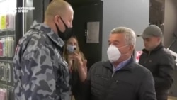 "Пропустите меня!" Украинцы не хотят соблюдать коронавирусные ограничения и ходить в магазины с тестами  "Пропустите меня!" Украинцы не хотят соблюдать коронавирусные ограничения и ходить в магазины с тестами