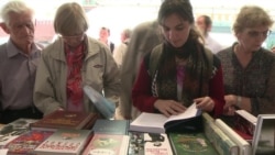 В России таможня начала изымать "вредные книги", заказанные из-за границы В России таможня начала изымать "вредные книги", заказанные из-за границы