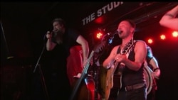 Russian Mafia Band: как украинец и американцы поют русский "блатняк" Russian Mafia Band: как украинец и американцы поют русский "блатняк"
