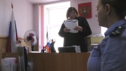 Суд в Петербурге по иску единоросса снял с выборов главу штаба Навального и еще 9 кандидатов от оппозиции Суд в Петербурге по иску единоросса снял с выборов главу штаба Навального и еще 9 кандидатов от оппозиции
