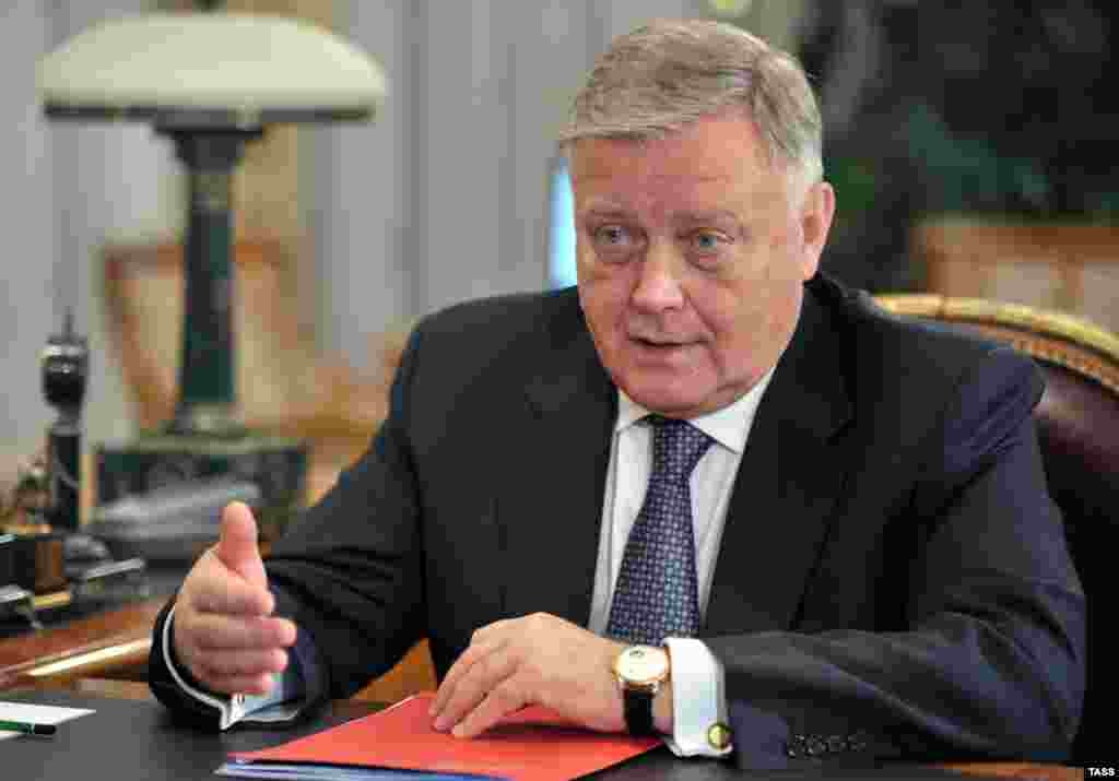 Глава РЖД Владимир Якунин может позволить себе часы за $30 тыс. и это его личное дело! Источник: газета Ведомости